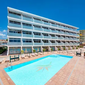 Apartament Strelitzias